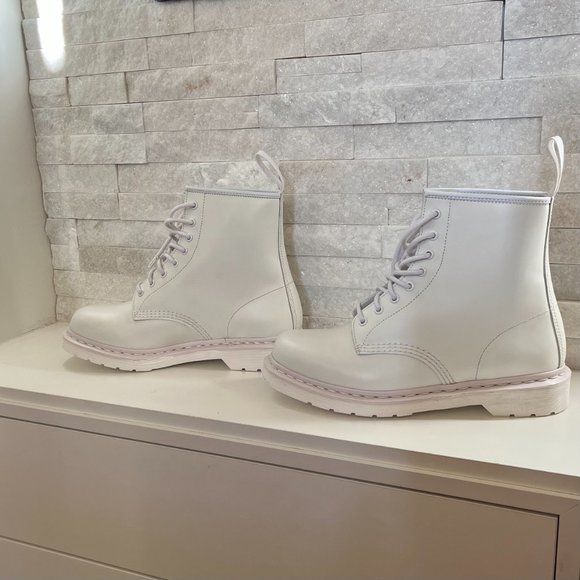 Dr. Martens 1460 MONO Smooth Leather (unisex) - Picture 5 of 12